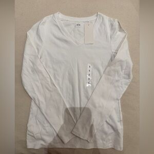 Uniqlo Women’s S White Cotton V Neck Longsleeve (2)